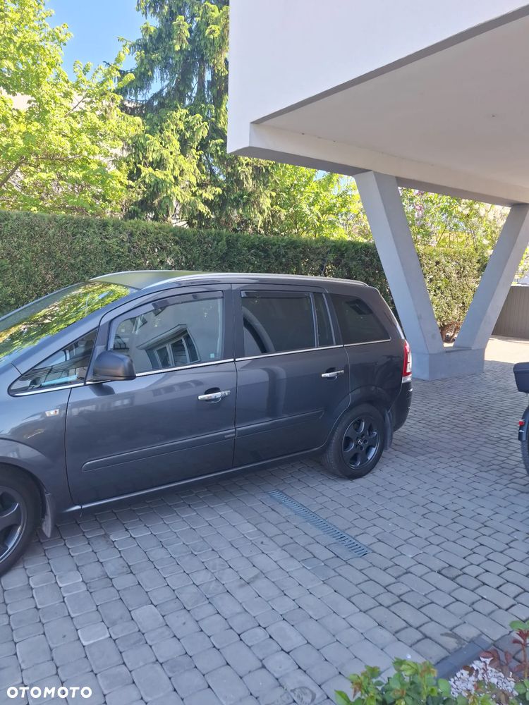 Opel Zafira 1.8 - 4
