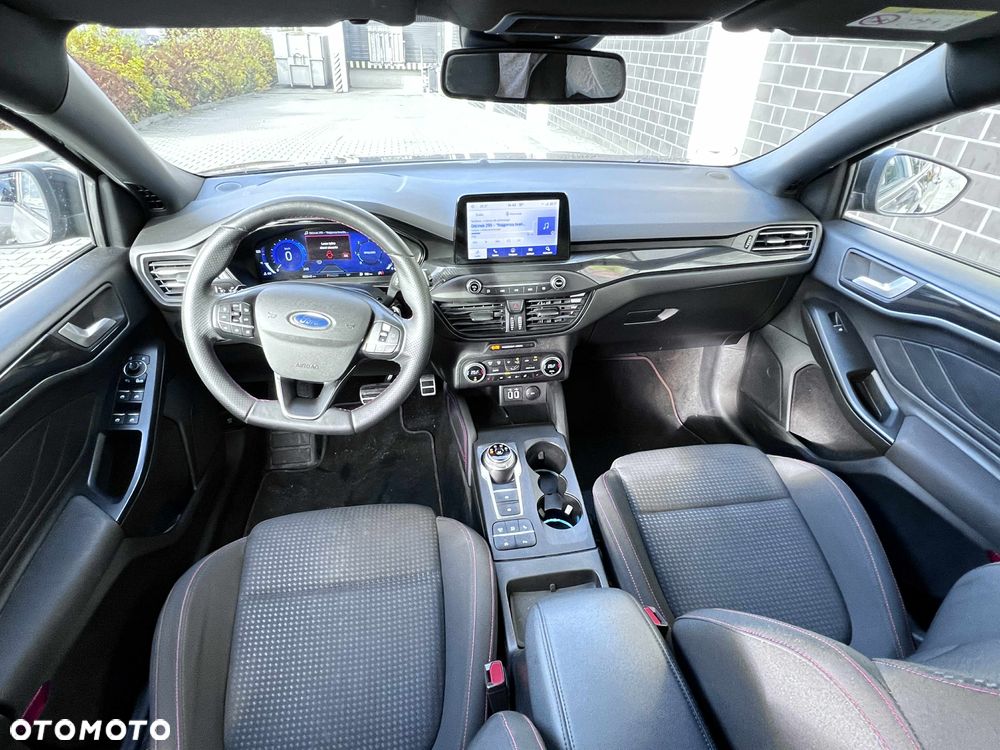 Ford Focus 2.0 EcoBlue STart-Stopp-System ST-LINE X - 10