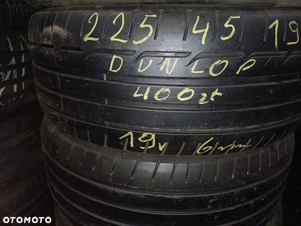 225/45/19 Dunlop