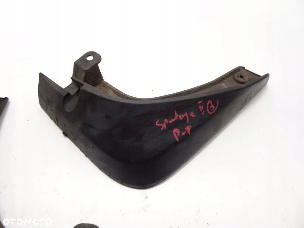 Chlapacze przód KPL. Kia Sportage II 04-10r., - 3