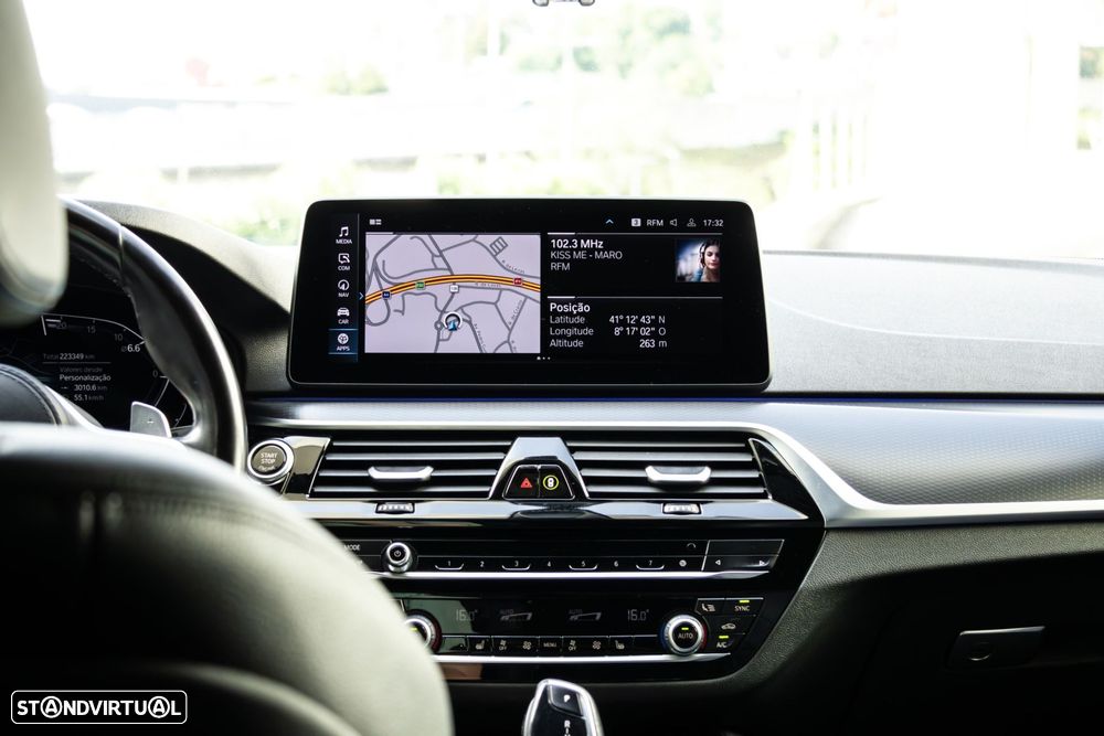 BMW 520 d Pack M Auto - 31