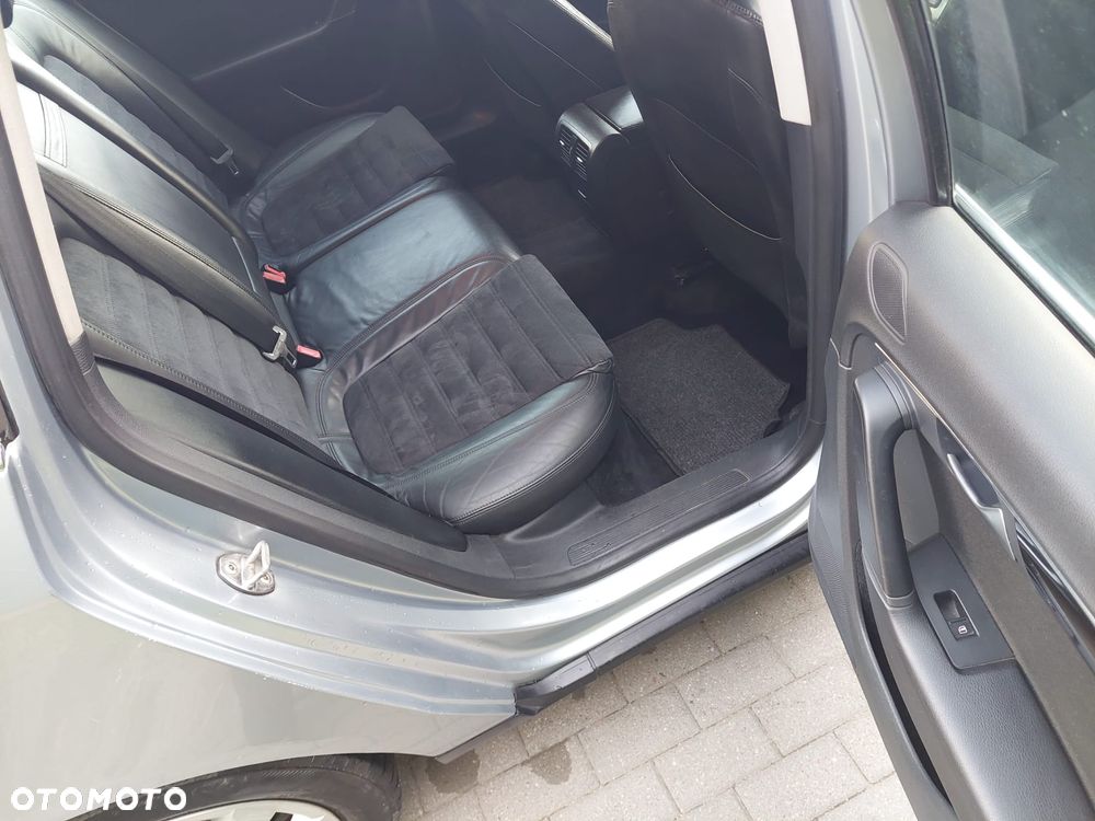 Volkswagen Passat 1.9 TDI Highline - 8