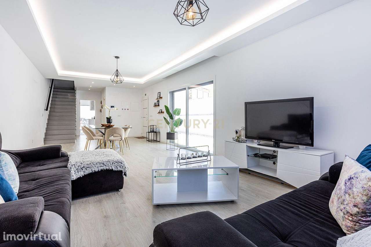 Vale Cavala | T3 contemporânea | Classe A | Piscina | 2 frentes | Nasc - Grande imagem: 5/35