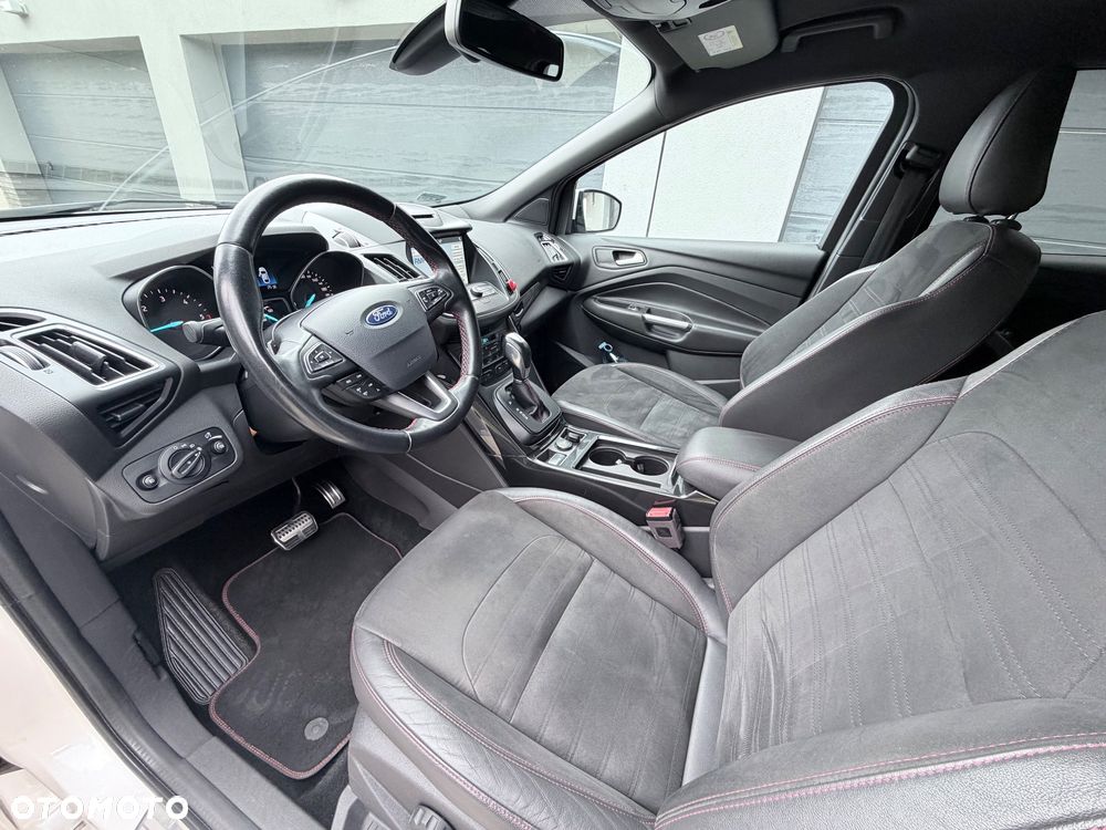 Ford Kuga 2.0 TDCi AWD ST-Line - 9