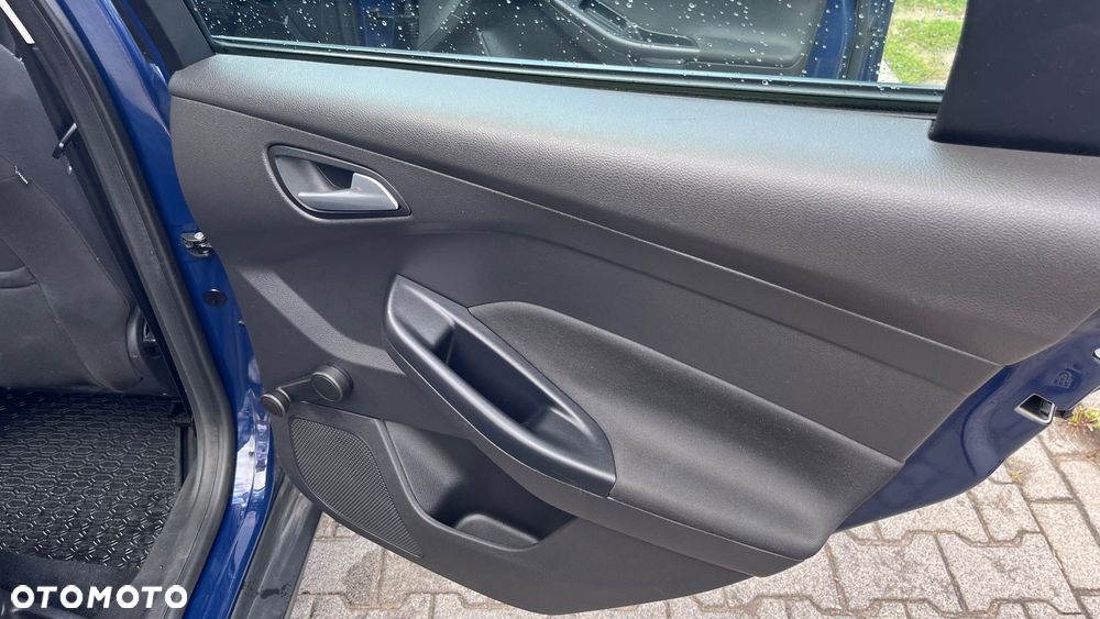 Ford Focus 1.5 TDCi SYNC Edition - 11