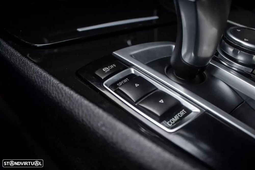 BMW 520 Gran Turismo d Line Luxury - 24