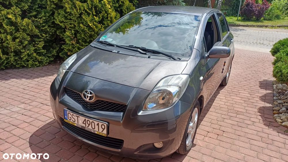 Toyota Yaris 1.33 Premium - 2