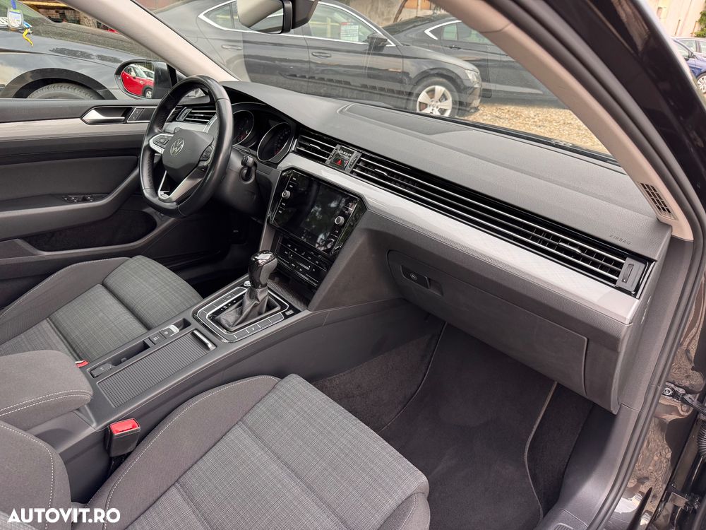 Volkswagen Passat Variant 2.0 TDI DSG (BlueMotion Technology) Highline - 13