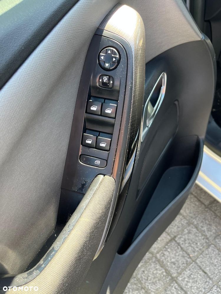 Citroën C4 Picasso 1.6 e-HDi Exclusive - 25
