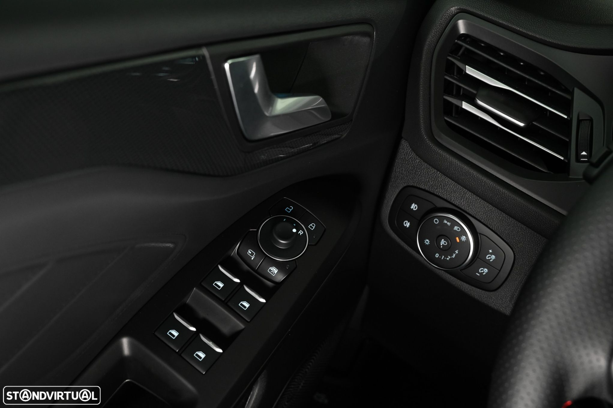 Ford Focus - 14