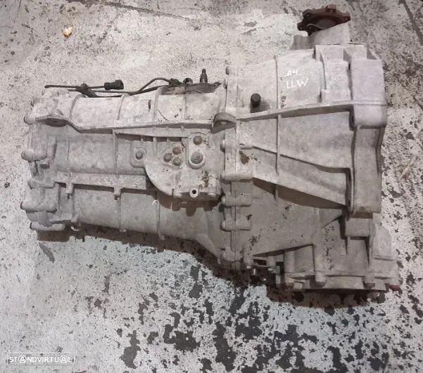 Caixa de Velocidades Audi A4 B8 2.0TDI Ref: LLW - 2