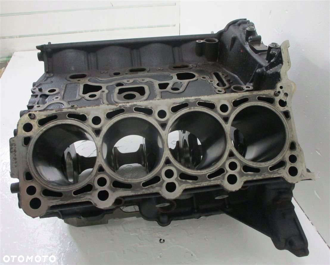 BLOK SILNIKA AUDI A8 D4 Q7 4.2 TDI V8 CDS 057023G - 8