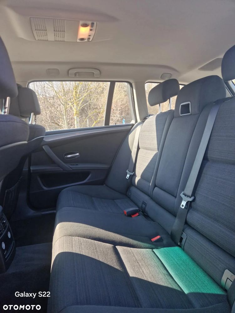 BMW Seria 5 520d - 23