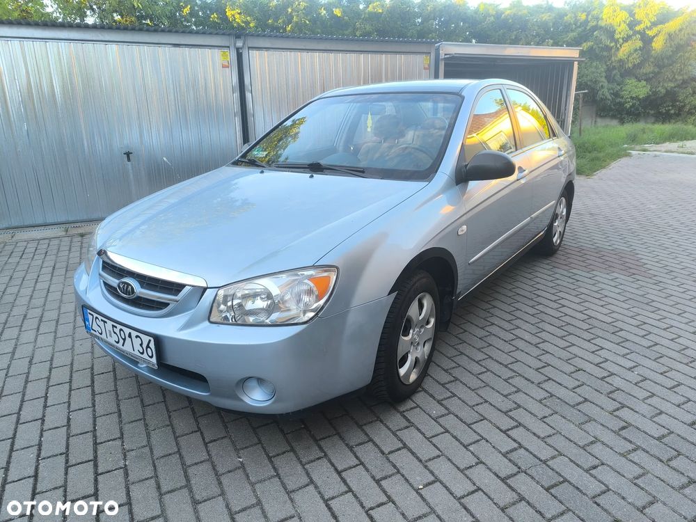 Kia Cerato 1.6 LX - 1