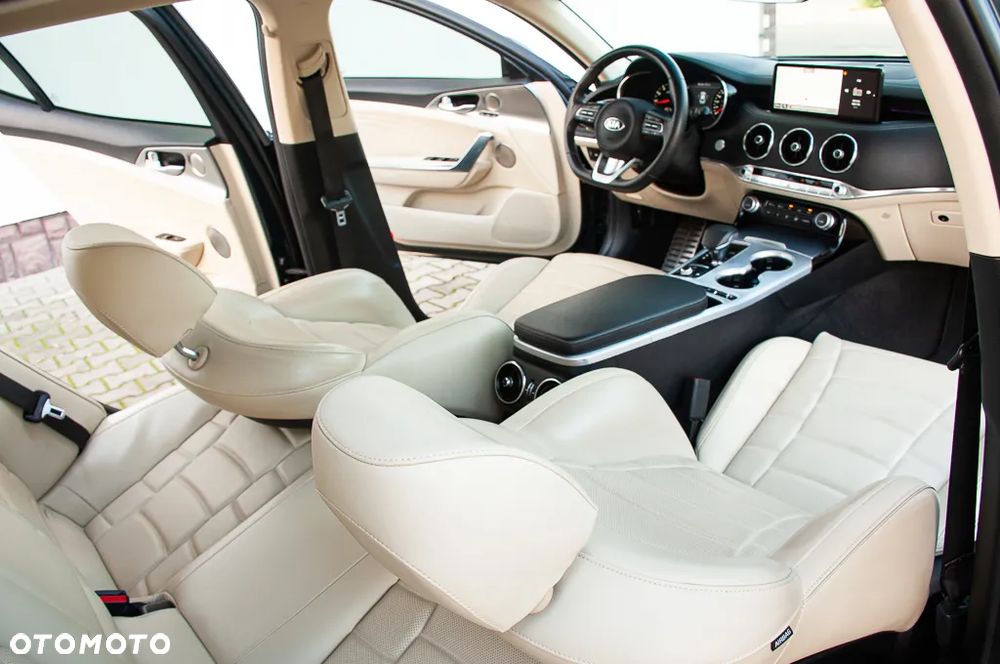 Kia Stinger 3.3 T-GDI AWD OPF GT - 38