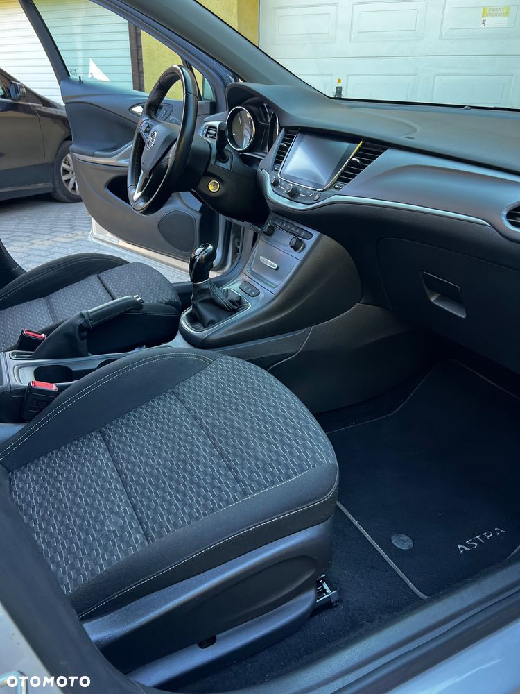 Opel Astra - 11
