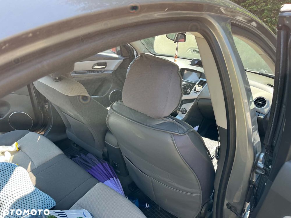 Chevrolet Cruze 1.6 Base - 7