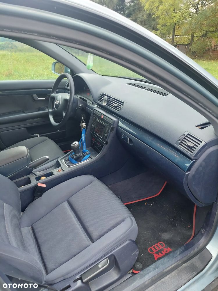 Audi A4 Avant - 8