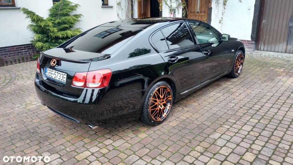 Lexus GS - 2