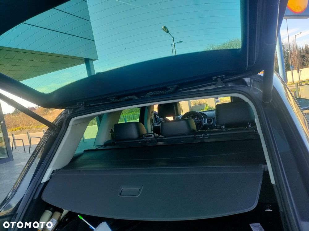 Volkswagen Touareg - 18