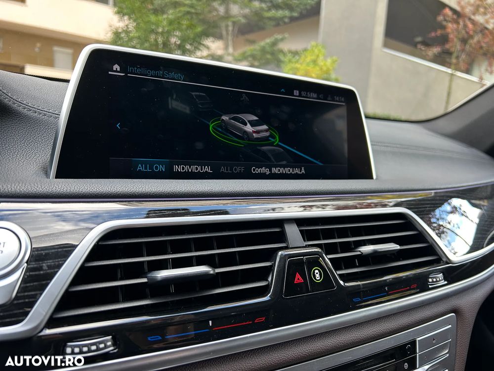 BMW Seria 7 745e - 12