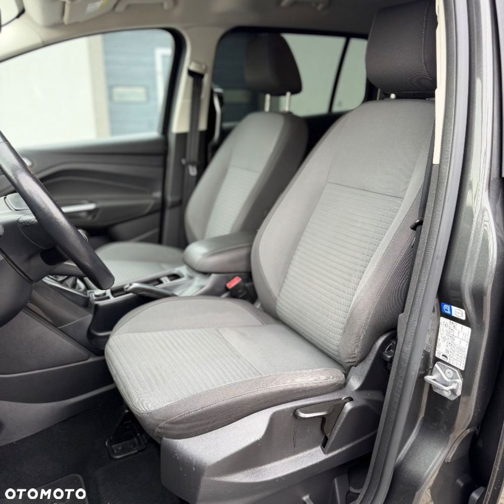 Ford Grand C-MAX - 17