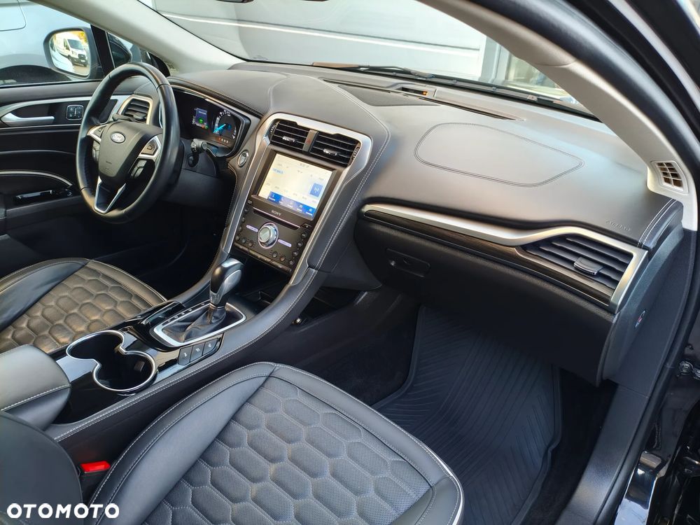 Ford Mondeo 2.0 Hybrid Vignale - 4