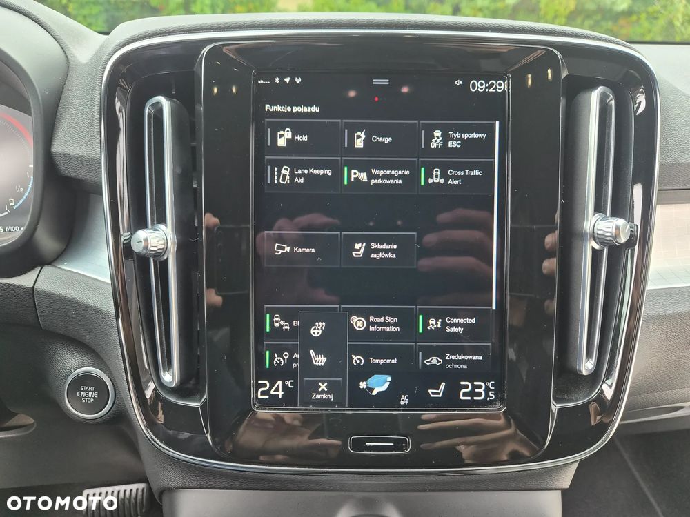 Volvo XC 40 - 5