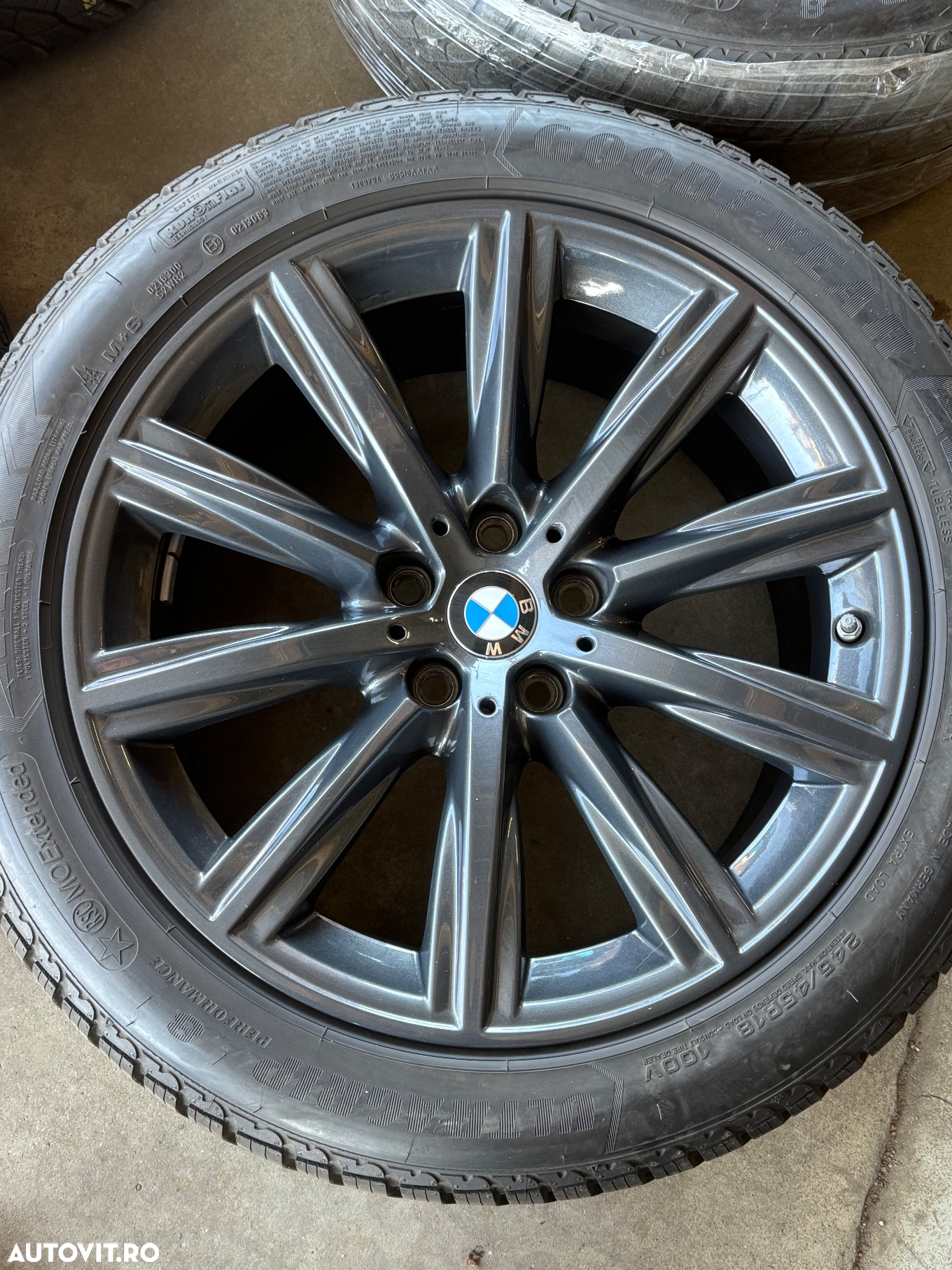 Vând jante originale BMW G30 seria 5 pe 18” cu anvelope de iarnă - 5