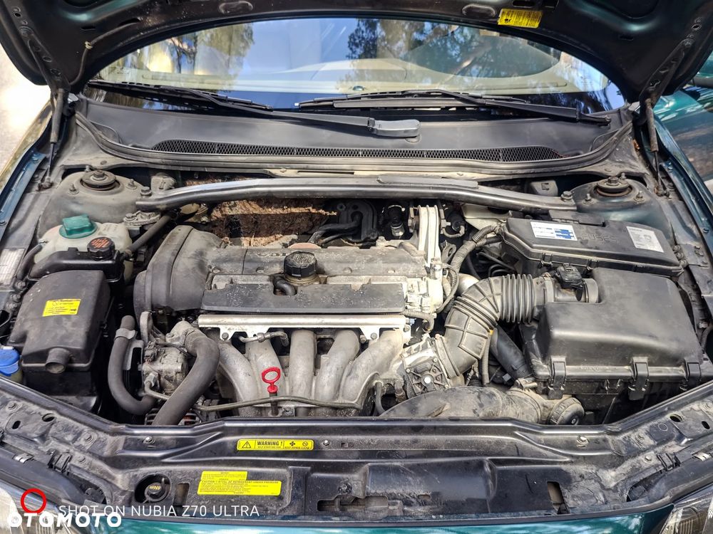 Volvo S60 2.4 - 14
