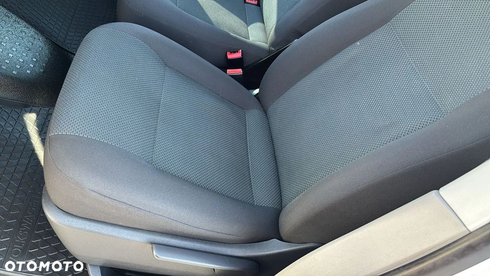 Volkswagen Transporter T6 - 37