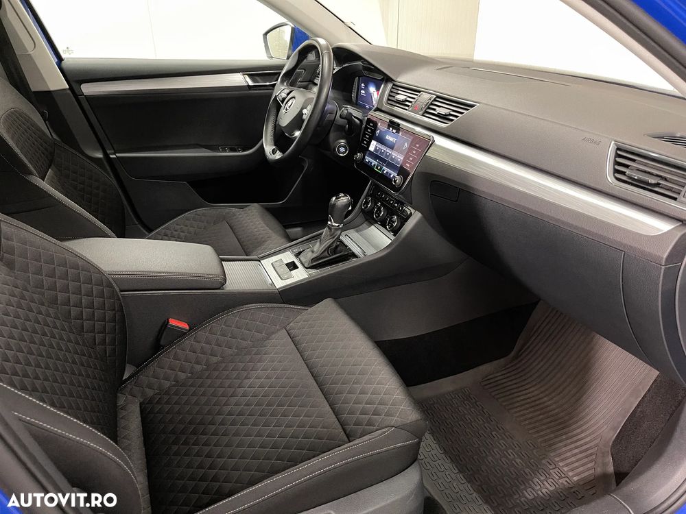 Skoda Superb 2.0 TDI DSG Ambition - 11