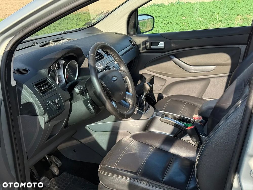 Ford Kuga 2.0 TDCi Titanium - 6