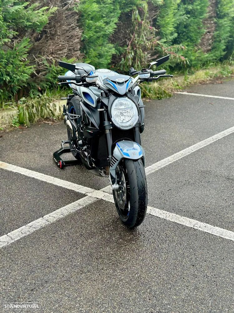MV Agusta Brutale 800 RR Pirelli Edition - 4