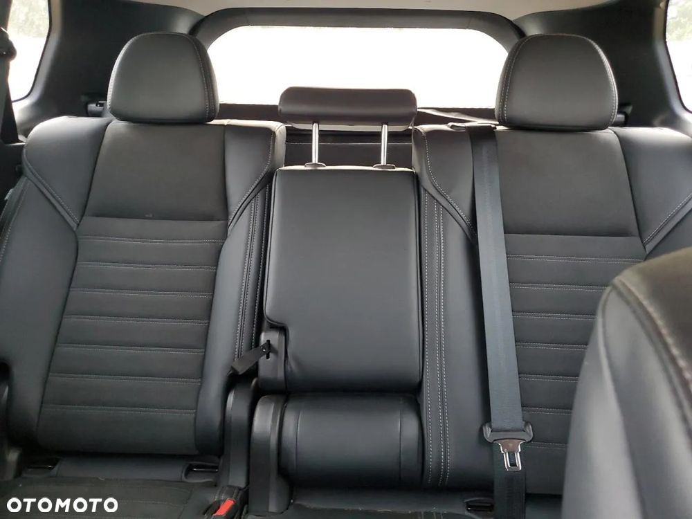 Mitsubishi Outlander - 10