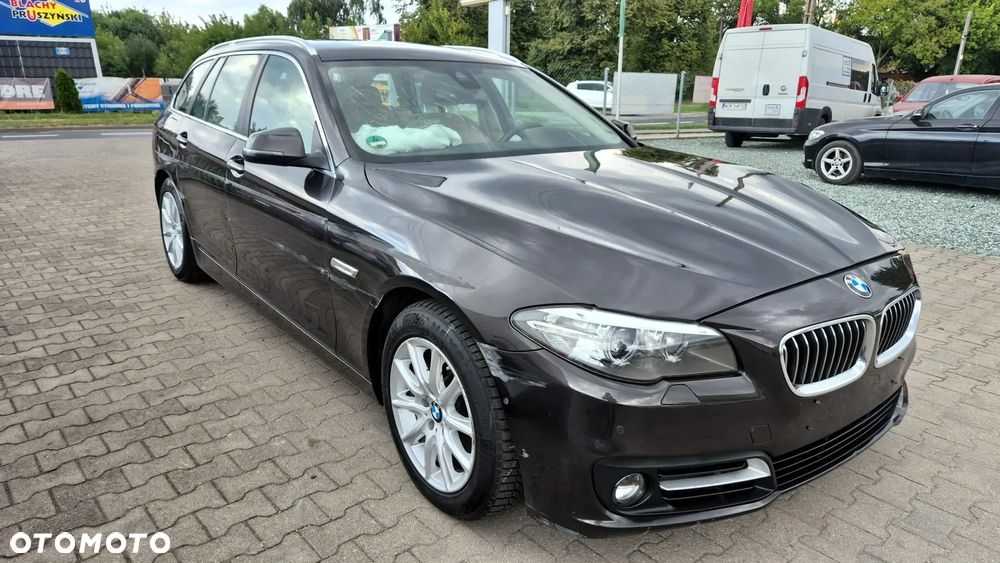 BMW Seria 5 520d Luxury Line - 2