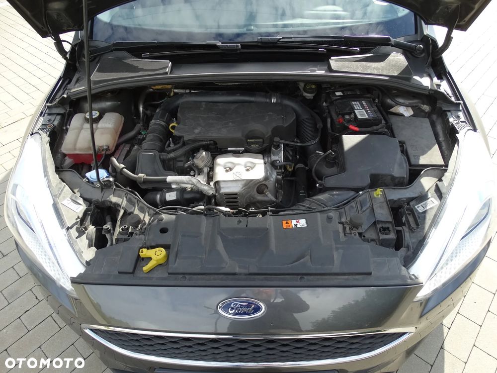 Ford Focus 1.0 EcoBoost Edition - 36