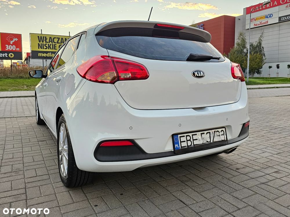 Kia Ceed 1.4 CVVT Fifa World Cup Edition - 26