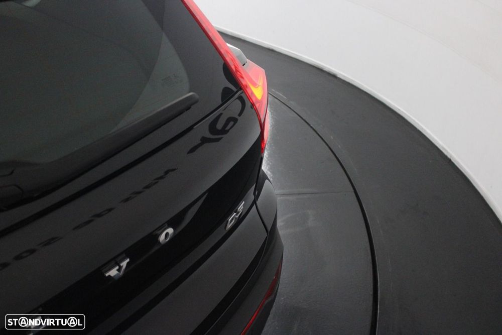 Volvo XC 40 2.0 D3 - 43
