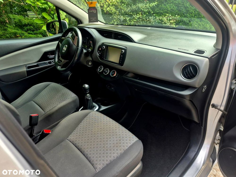 Toyota Yaris 1.33 Premium EU6 - 7