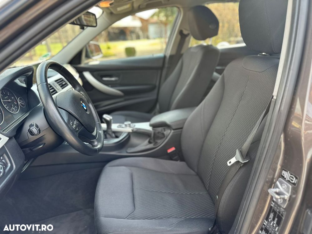 BMW Seria 3 318d Luxury Line - 19