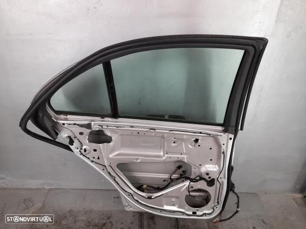 Porta Tras Esq Mercedes-Benz C-Class (W203) - 4