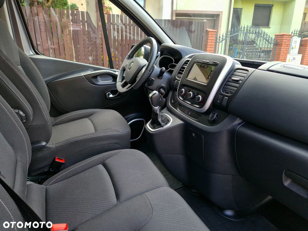 Renault Trafic Grand SpaceClass 2.0 dCi EDC - 18