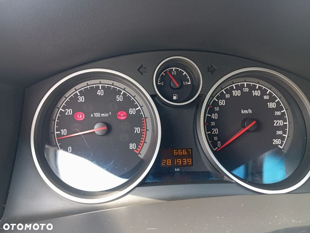 Opel Astra - 13