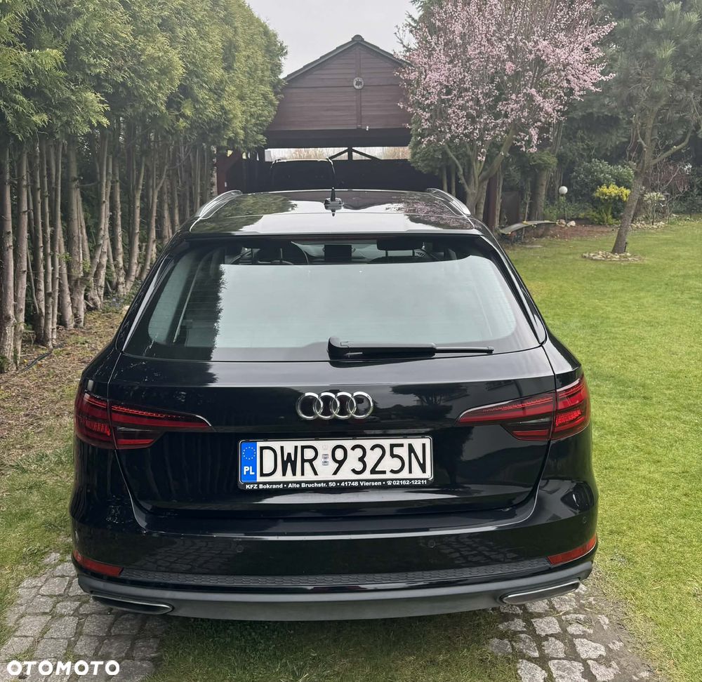 Audi A4 Avant 2.0 TDI S tronic - 2