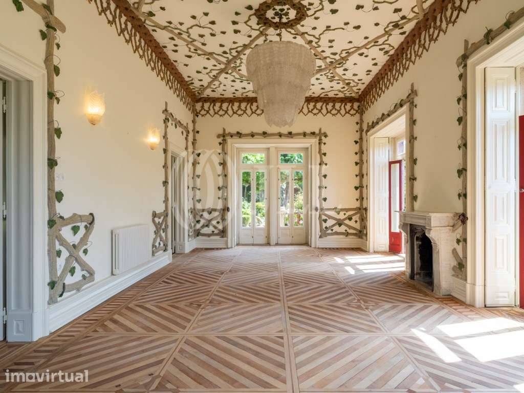 Moradia T4 situada na Vila de Sintra com vista para a serra - Grande imagem: 4/60