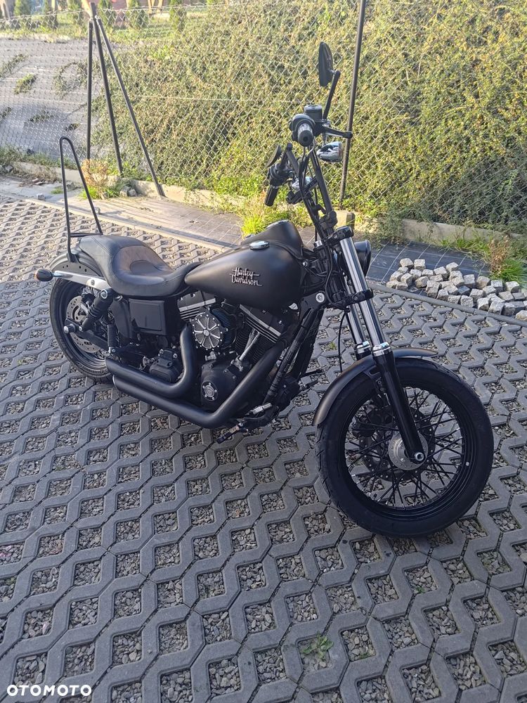 Harley-Davidson Dyna Street Bob - 8