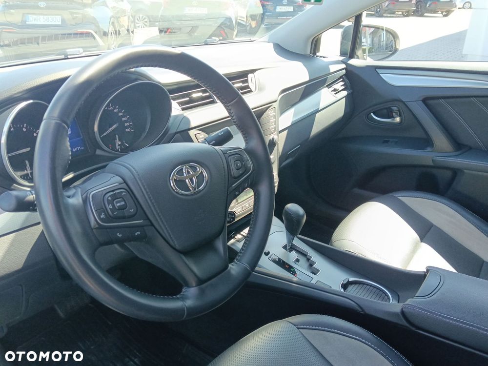 Toyota Avensis 2.0 Premium MS - 13