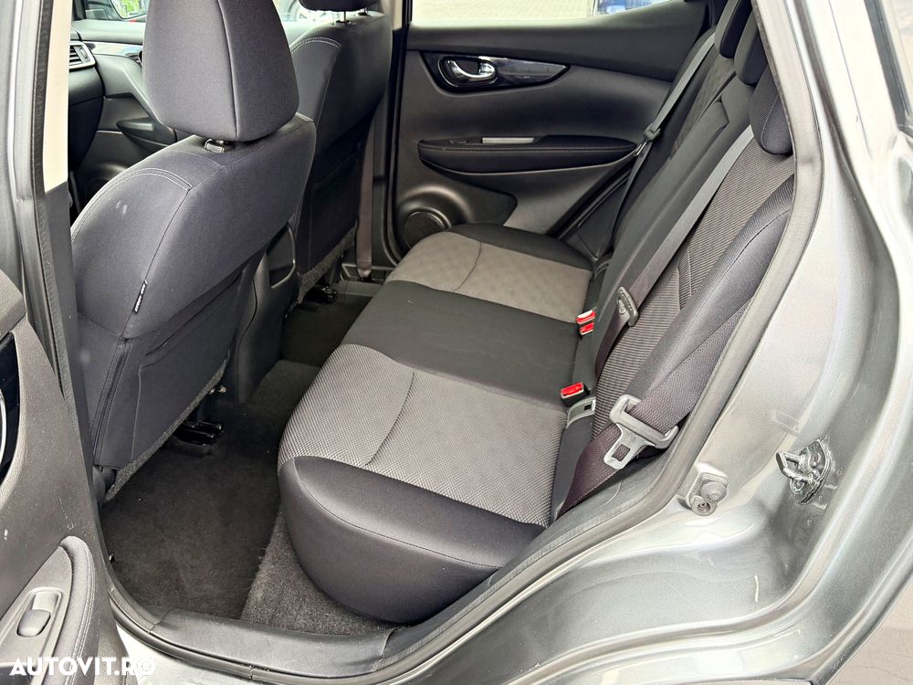 Nissan Qashqai 1.5 DCI TEKNA - 8