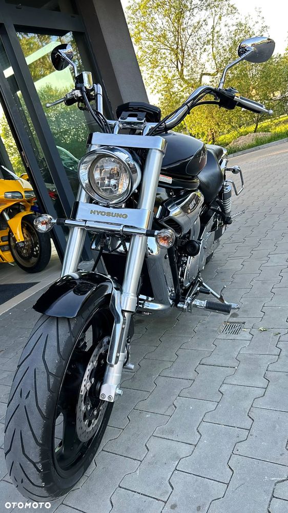 Hyosung GV - 10